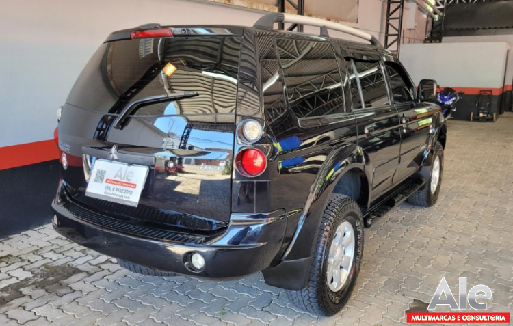Pajero Sport HPE 2.5 4x4 Diesel Aut.